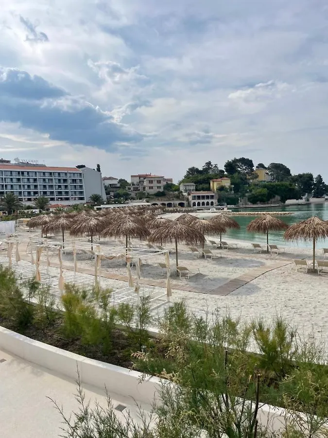 Penthouse Damjan Apartment Banjol